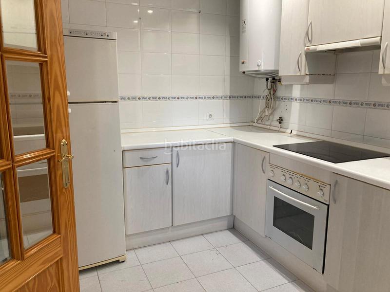 Foto b5f3794f-6543-4d15-bd03-8c0952b3279b. Casa adossada amb aparcament a Ontígola