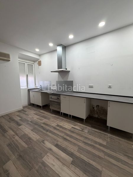 Foto cc0e30c1-e7be-4bc4-9184-776015e3cfbe. Casa amb calefacció a Centro Aranjuez