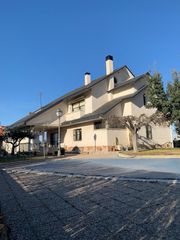 Casa a Nuevo Aranjuez-Ciudad de las Artes