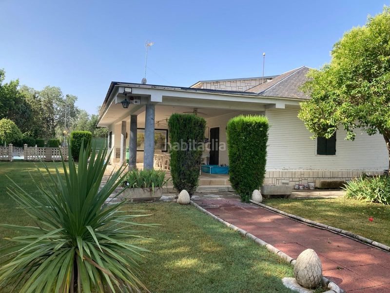 Foto 2ea1eb02-d4b3-4a6f-a972-cb4d44b172ba. Casa amb piscina a Foso-Moreras Aranjuez