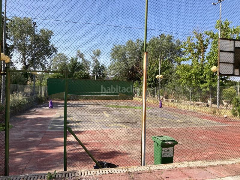 Foto dca02d18-c365-4ce8-81f7-b3d1591e395f. Casa amb piscina a Foso-Moreras Aranjuez