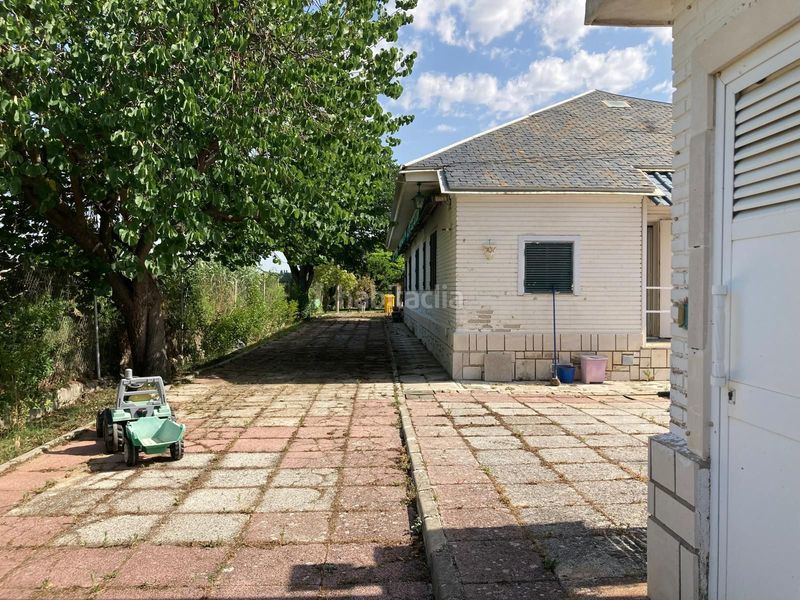 Foto e816e736-5006-4fa4-9949-7c05f2172bf8. Casa amb piscina a Foso-Moreras Aranjuez