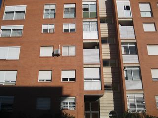 Flat in Vergel-Las Olivas. Piso 2 dormtorios y dos baños, ascensor y garaje en zona de la o
