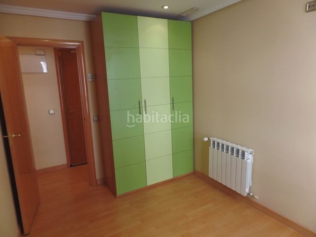 Foto e648be94-3a43-41d3-a152-f5abff29fafa. Lloguer pis amb calefacció a Vallehermoso Madrid