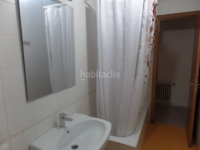 Foto 94220d2d-90ba-40ad-a9a0-bfbbe54df0ca. Rent flat with heating in Vallehermoso Madrid