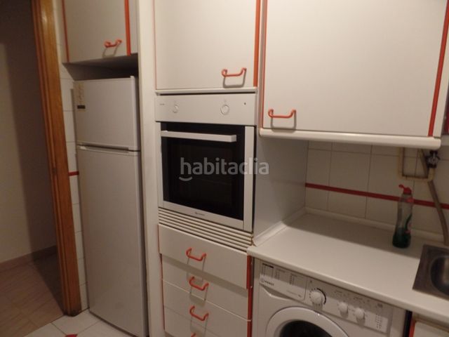 Foto cce7fb90-c83c-4b2e-8915-c3443f0e8852. Rent flat with heating in Vallehermoso Madrid