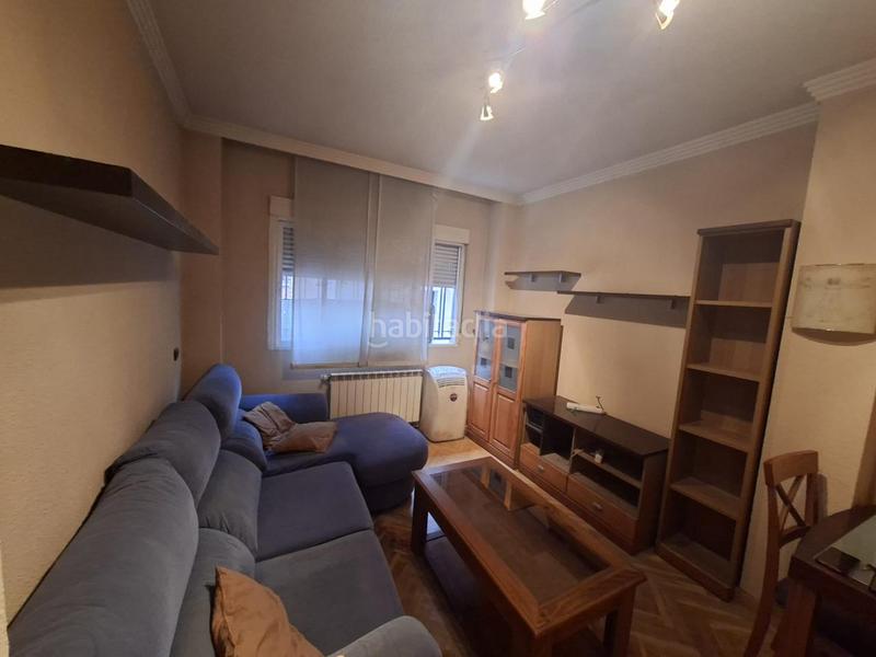 Foto 798c6d50-61a6-4025-bfc2-9d0ba8c180f0. Ground floor with heating in San Diego Madrid