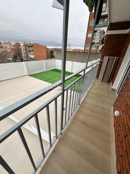Foto b39f571e-eecb-4365-8959-e2eee7001107. Piso en Numancia Madrid