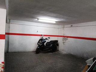 Aparcament cotxe  Bustos