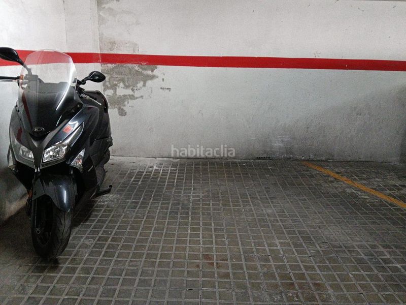 Foto 895eb215-c801-47a1-bc54-a92d8019f6c8. Posto auto in Numancia Madrid