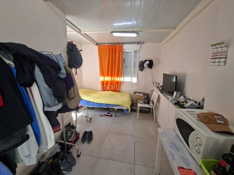 Foto 1feed7fb-46c9-430d-9cf4-d36f76fb3605. Casa amb calefacció a Numancia Madrid