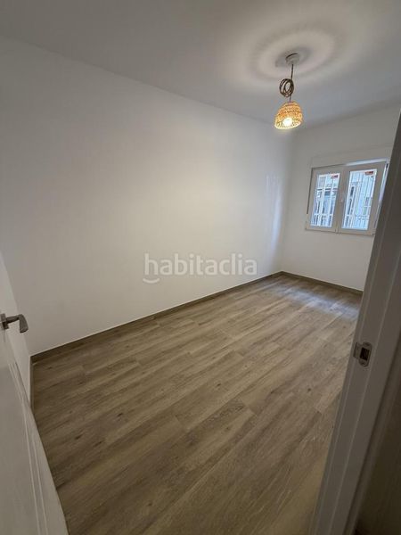 Foto cf4d02b8-8e2a-4c1e-b83a-1eac84dd3bd8. Planta baja en Puerta Bonita Madrid