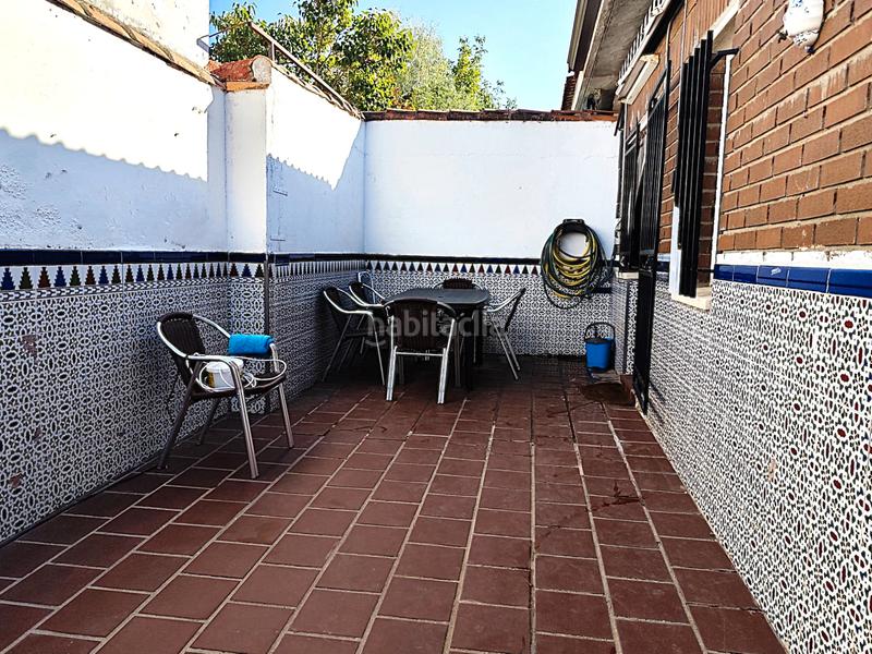 Foto 1fb6354e-422a-47ea-ad03-083576a3b909. Casa adosada casa baja en zona centro en Ciruelos