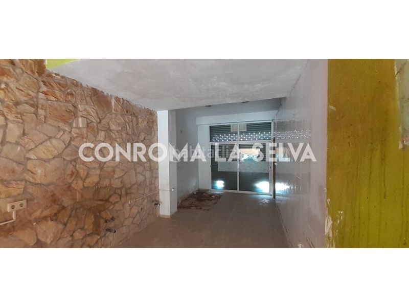 Foto f12441e7-f00c-4e56-8a4a-21fc7c874b0d. Local comercial a Malgrat de Mar