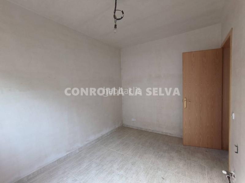 Foto 6fd78372-2ee9-477b-b45a-aa4a1477c759. Casa vivienda por terminar con dos espaciosos locales en Maçanet de la Selva
