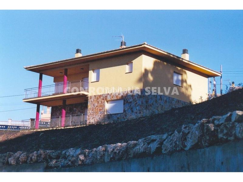 Foto 9935fe4a-ecf6-4e89-bb28-d4a95f975655. Haus mit heizung parking in Tordera Tordera