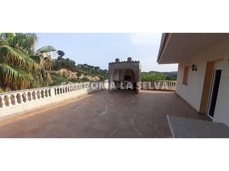 Foto 6675438d-8863-4687-abba-04cf6874f548. Casa amb calefacció aparcament piscina a Lloret Verd - Els Pinars Lloret de Mar
