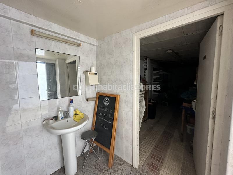 Foto 43066393-ff0a-4669-94fd-f5c6dde71a4d. Local comercial en Calella
