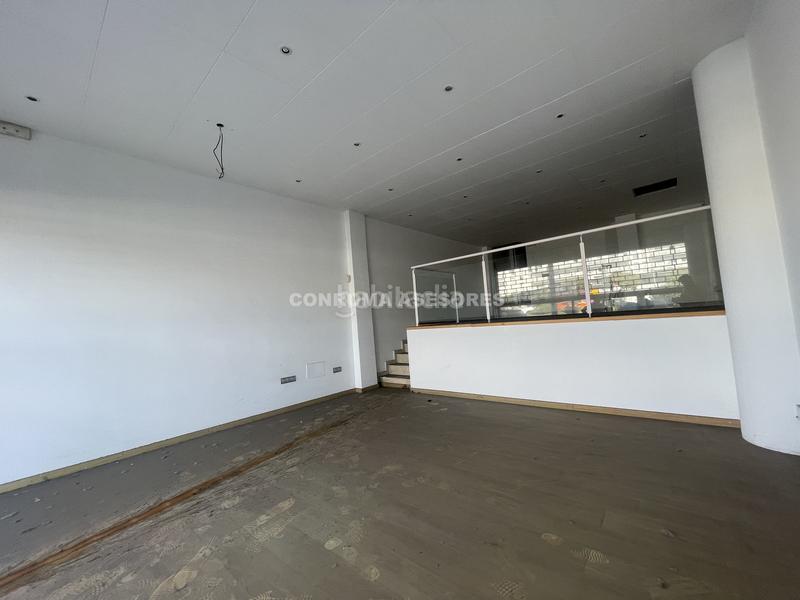 Foto 3cf15ca1-4474-4dd5-b52b-303c81fb4f3e. Local comercial en Mont Ferrant-Joan Carles I Blanes