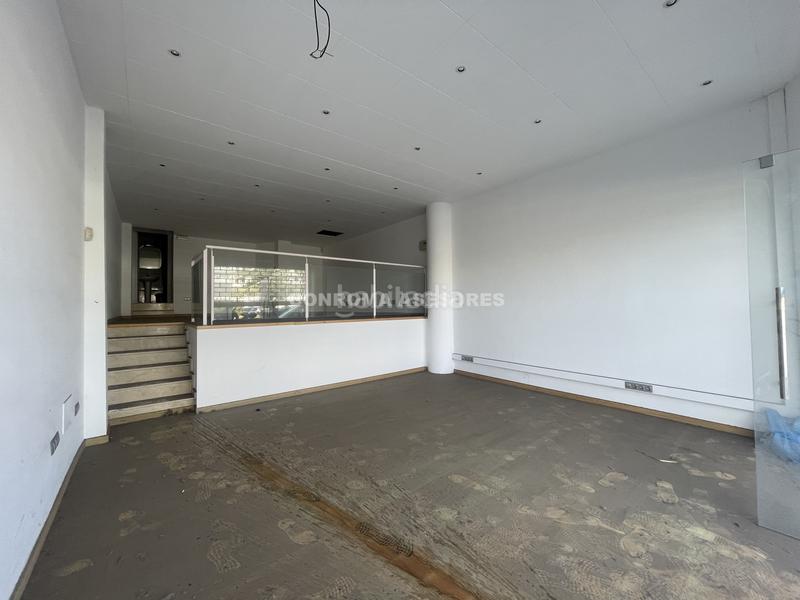 Foto 4649fc1c-63ba-4abc-99b1-19b6cf826633. Local comercial en Mont Ferrant-Joan Carles I Blanes