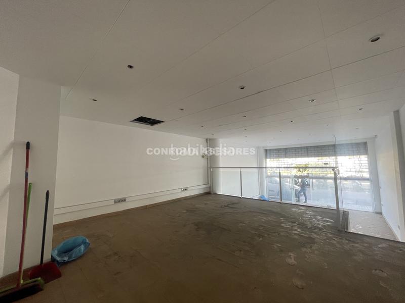 Foto 93307d1c-8108-4b06-96a9-62ff0a949d75. Local comercial en Mont Ferrant-Joan Carles I Blanes