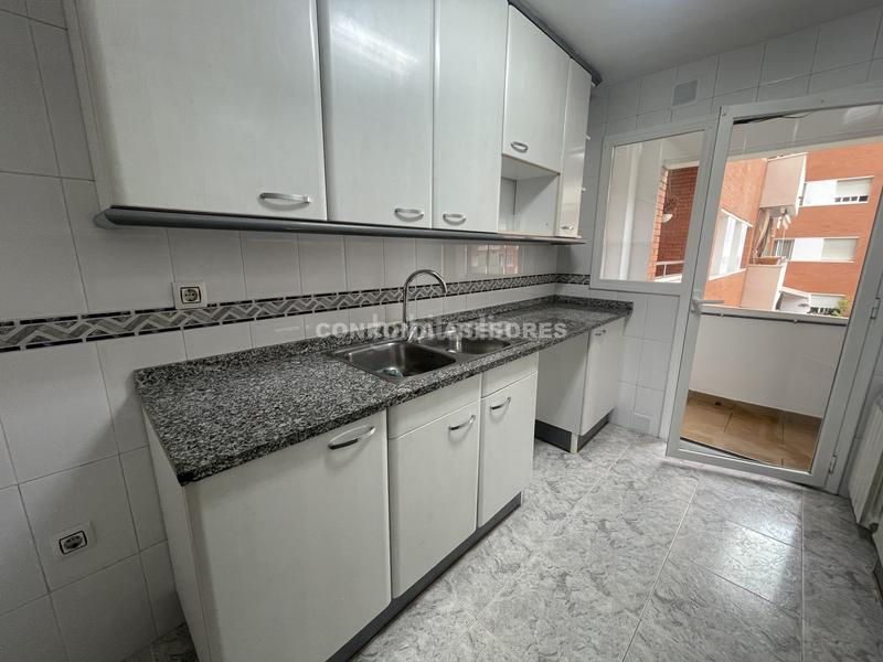 Foto 75ee0fb1-52e0-4215-aa3b-e36840cf2a46. Etagenwohnung mit heizung pool in Fenals Lloret de Mar