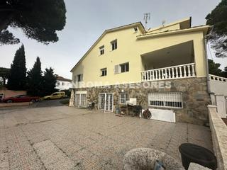 Xalet a Niàgara Parc -Àgora Parc