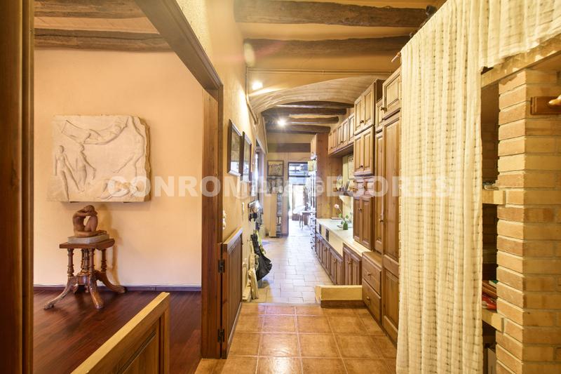 Foto 10aa03ff-4bd3-43a5-a9a7-171f2d27a4c6. Xalet amb calefacció aparcament piscina a Riudarenes