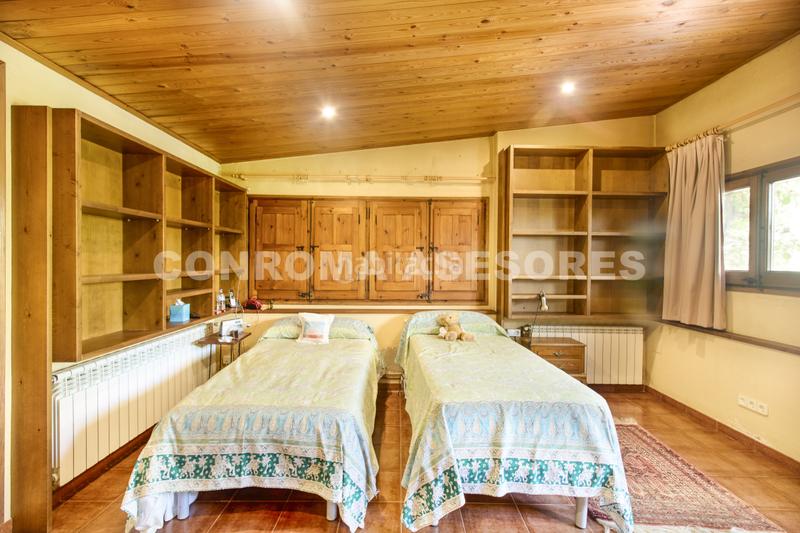 Foto 4560ecb8-3fde-499a-8bd9-a49bafb52b4a. Xalet amb calefacció aparcament piscina a Riudarenes