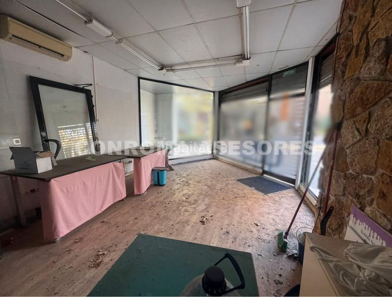 Foto 4916973d-1cdc-4653-9cf7-2bd382765663. Lloguer local comercial a Malgrat de Mar