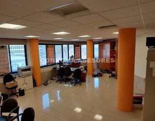 Business premise in Centre