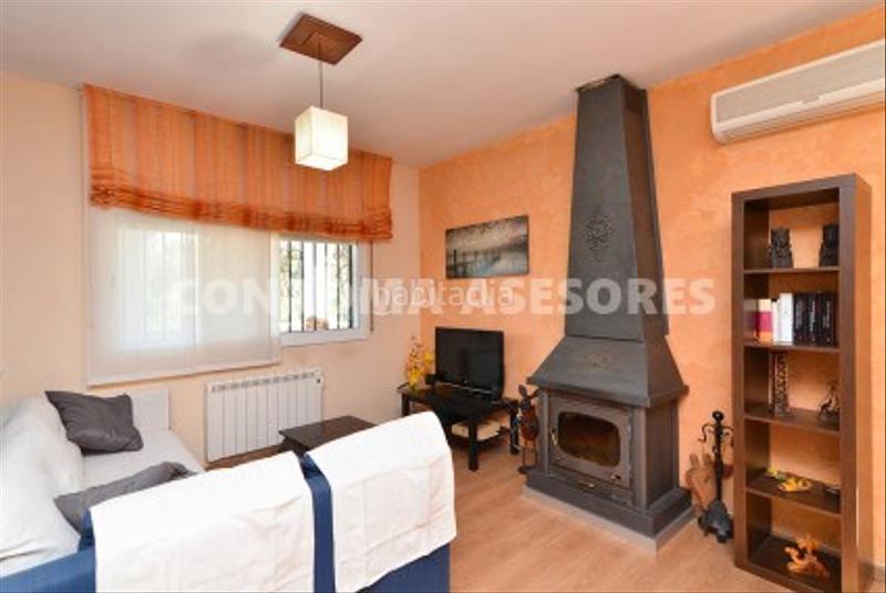 Foto e20e7693-5c98-4625-9c95-89cc5cbfbf26. Casa con camino riscaldamento parcheggio piscina in Maçanet de la Selva