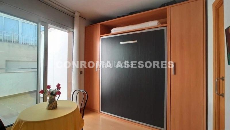 Foto 15afe65b-a7ba-4a11-8b8e-089737db2b2e. Tríplex " estupenda casa de pueblo en venta, reformada en piso triplex..... " en Blanes