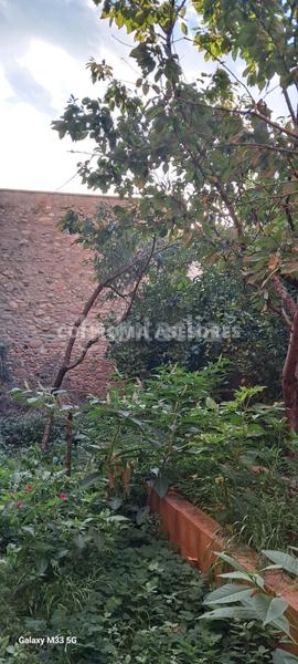 Foto 6c8c5436-d393-4698-ab88-966bf8eb0642. Terreno residenziale in Centre Salt