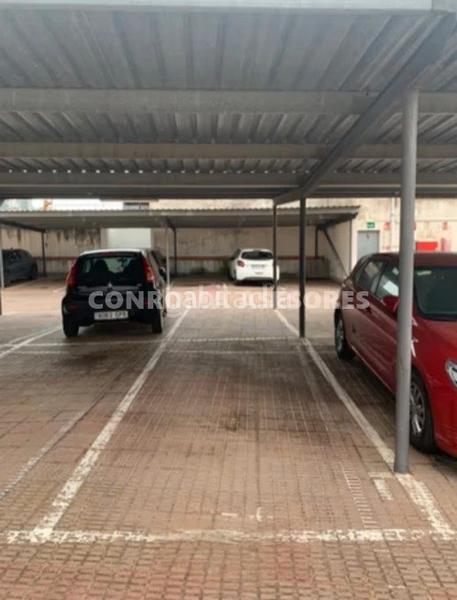 Foto 0b2fb841-c476-4a8a-9364-8d2ec2a451e0. Autoparkplatz in Centre Blanes
