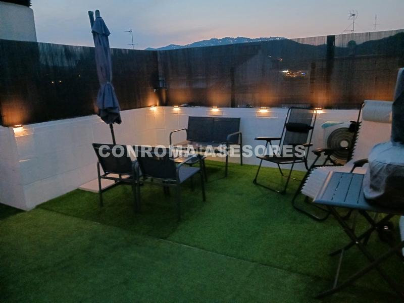 Foto f7e317ac-2d02-4104-b0cb-c87fa8c996d2. Appartamento con camino riscaldamento parcheggio piscina in Pineda de Mar