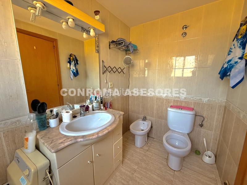 Foto 7623c3cf-ae60-4de3-a190-c7fa04eb1e0f. Piso amplio piso de 3 dormitorios con ascensor en inmejorable ubicación en Blanes