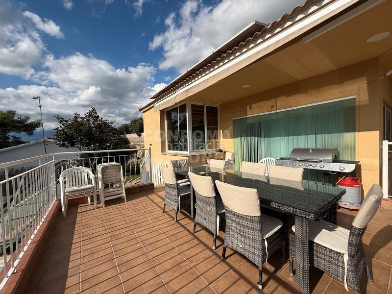 Foto eb84c6b4-833d-4727-b5b8-44388b47b74c. Casa amb calefacció aparcament piscina a terrabrava - Tordera parc Tordera