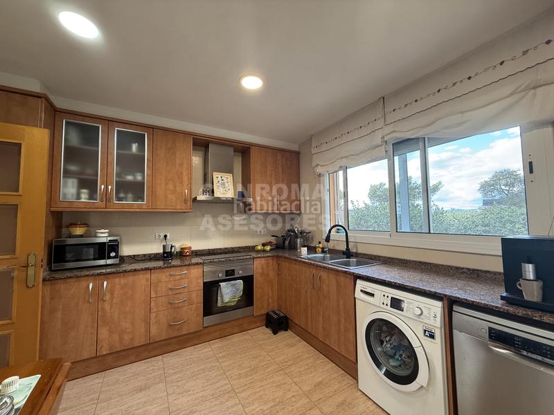 Foto 134ebbf1-9825-4ebb-ab3f-12b1e864df6b. House with heating parking pool in terrabrava - Tordera parc Tordera