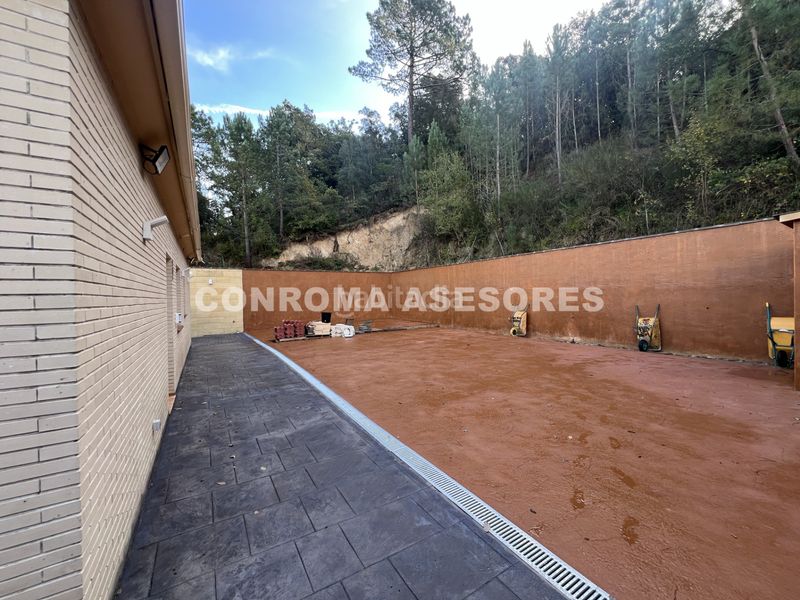 Foto 08c0e3d3-5b08-4ed8-8c6f-0026aa2769ed. Casa amb calefacció aparcament a Terrafortuna - Puig Ventós Vidreres