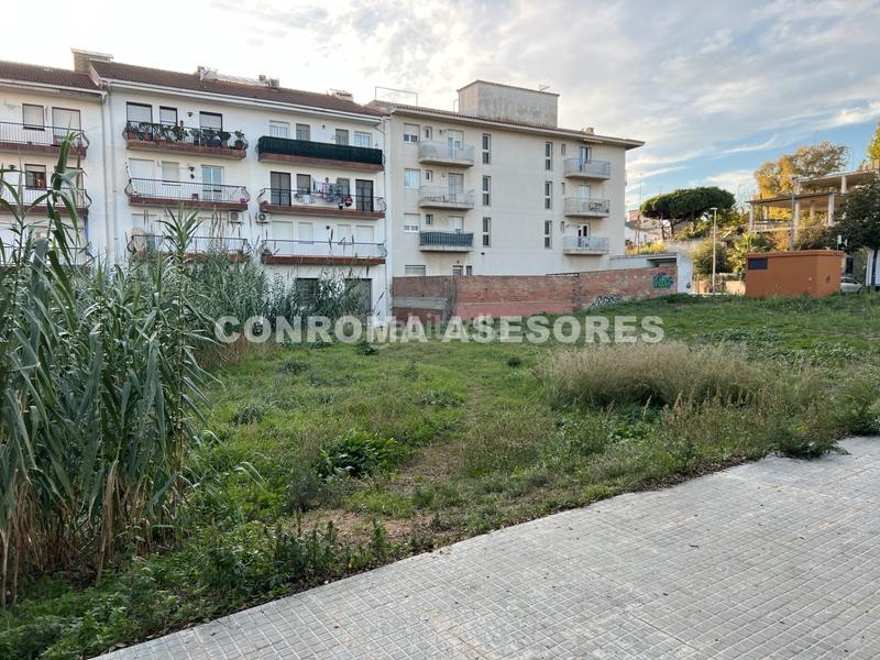 Foto dc084648-156d-471b-b298-f09ae2bf2742. Terrain résidentiel dans Malgrat de Mar