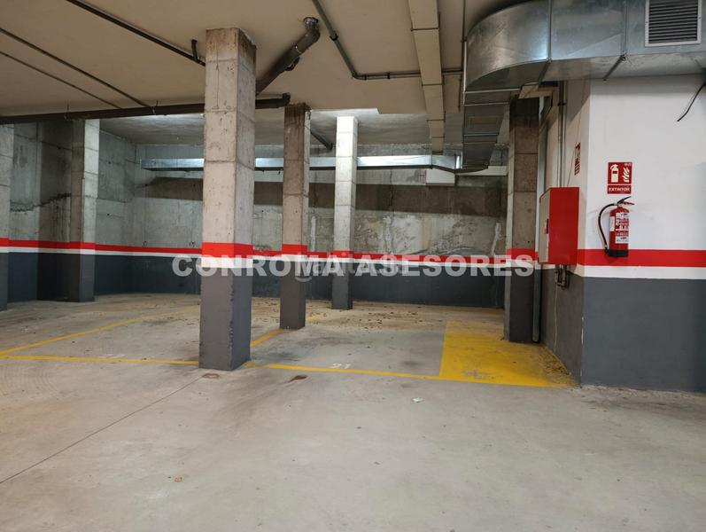 Foto 4b57bc89-f126-4338-bf00-42a56adc69bb. Aparcament cotxe a Sant Hilari Sacalm