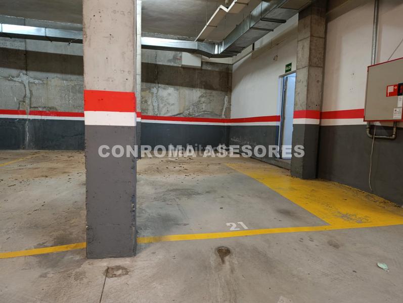 Foto 699eb82f-020d-4c3a-95ed-097449bd9080. Aparcament cotxe a Sant Hilari Sacalm