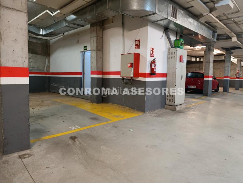 Foto 915883e2-dd8e-4a4f-9a64-e6d3e2c852b0. Aparcament cotxe a Sant Hilari Sacalm