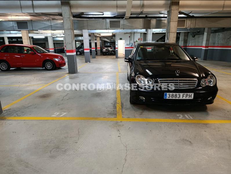 Foto ea87318c-f881-41ae-bf48-c61265aefc28. Aparcament cotxe a Sant Hilari Sacalm