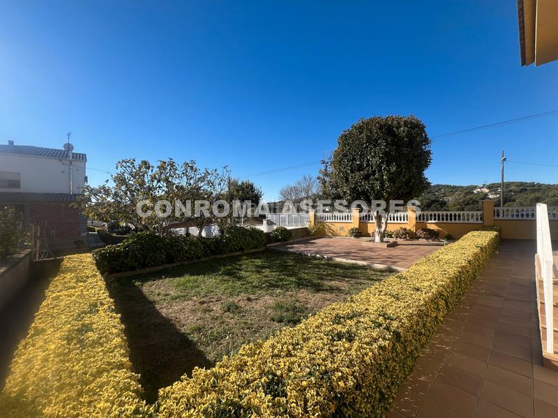 Foto 360d0abc-37e2-46dd-b279-b1d97046236b. Chalet en Residencial Park Maçanet de la Selva