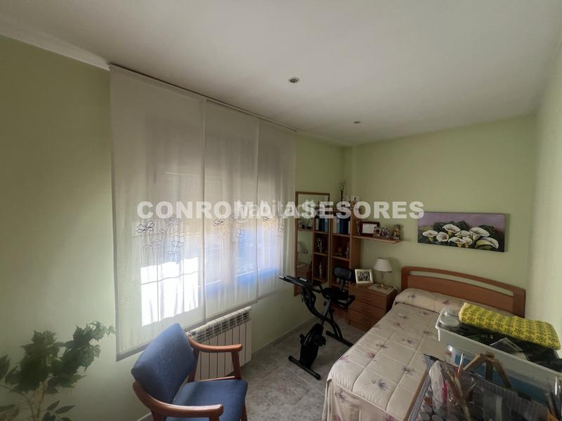 Foto f0a2505f-88f9-4135-b6bf-5ad389313a31. Chalet with fireplace heating parking in Residencial Park Maçanet de la Selva