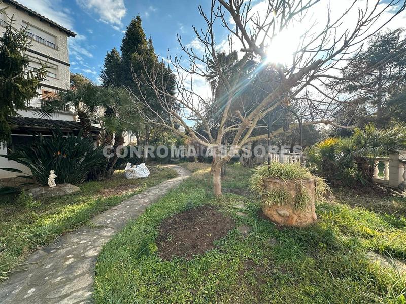 Foto e7a5a173-1b6a-4dbf-9412-eca08fe3f349. Chalet en Roca Grossa Lloret de Mar