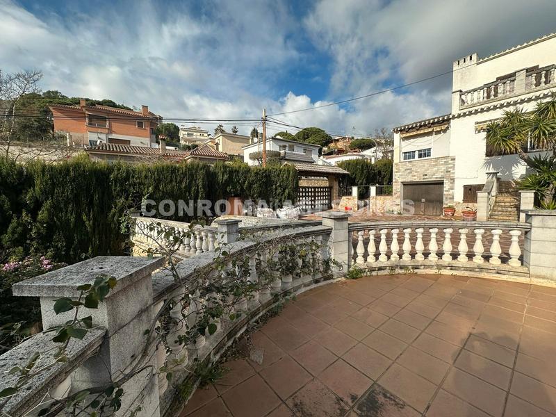 Foto f4fff5ea-fb84-48f9-82a9-1e6fffc07582. Chalet con riscaldamento parcheggio piscina in Roca Grossa Lloret de Mar