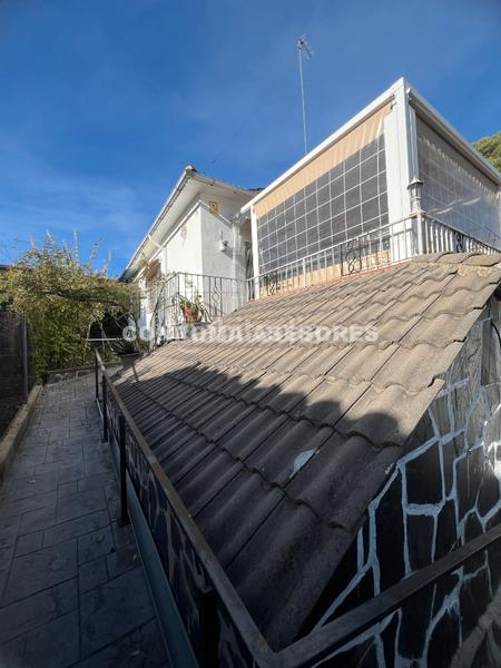 Foto 85c146ed-7433-4fc3-bbbf-06ebffb1a664. Chalet mit kamin parking pool in La Goba Vidreres